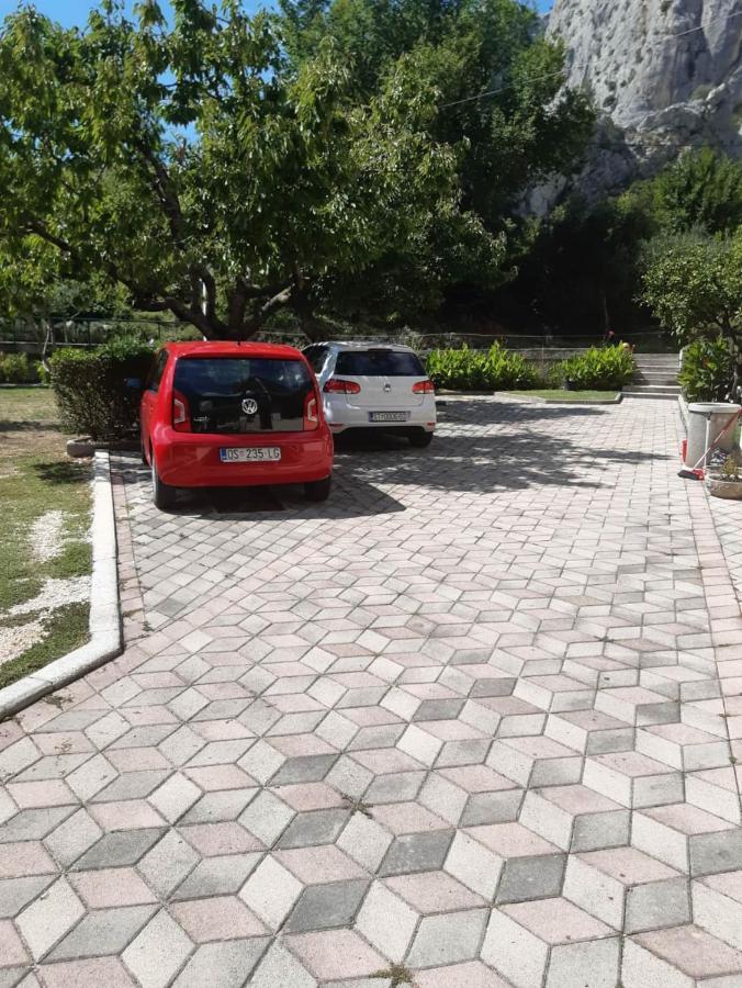 Apartmani Lisicina Омиш Экстерьер фото