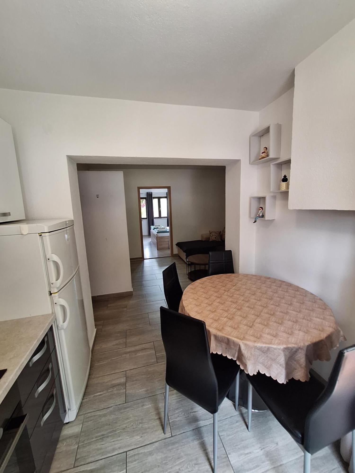 Apartmani Lisicina Омиш Экстерьер фото