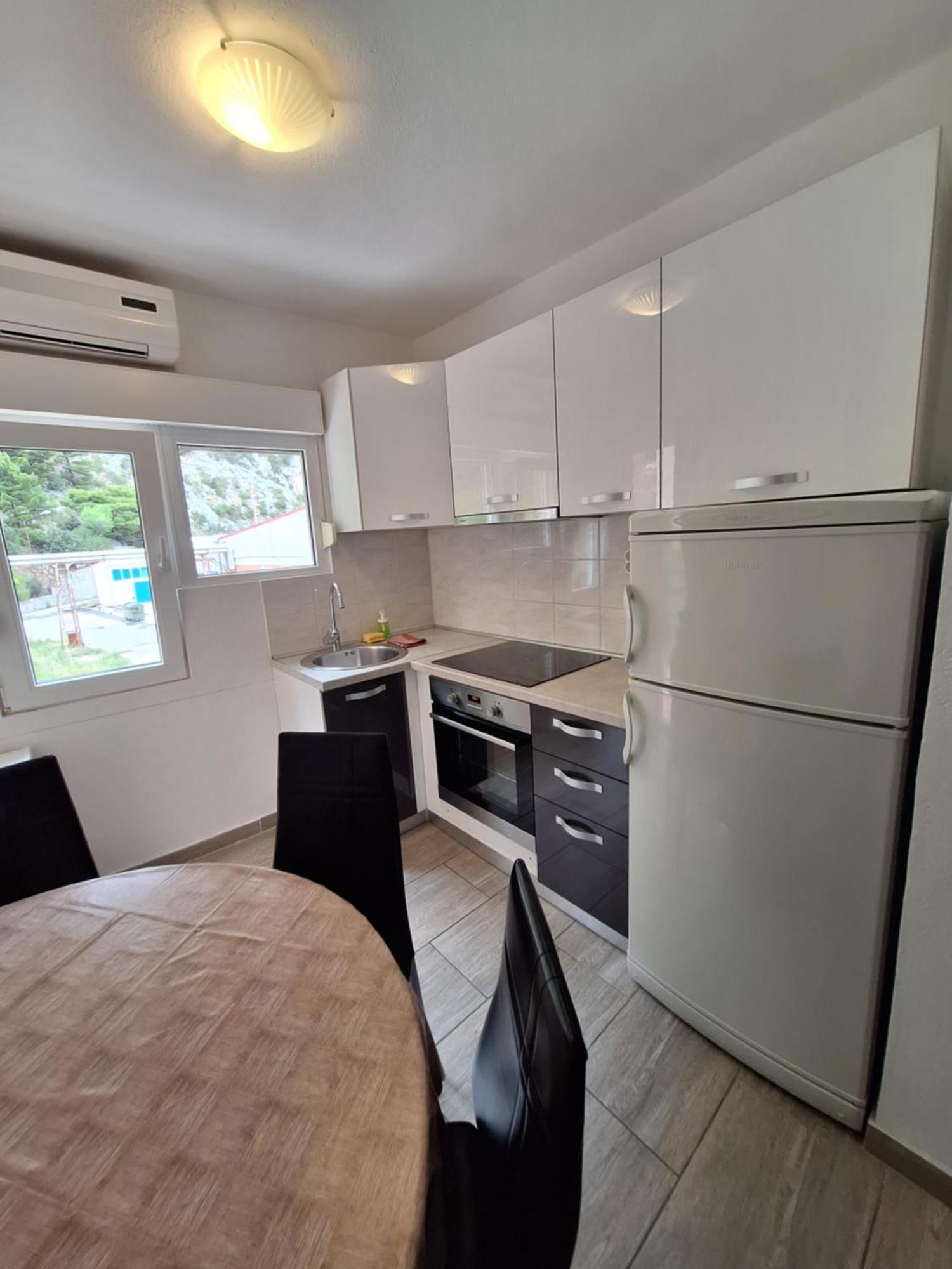 Apartmani Lisicina Омиш Экстерьер фото