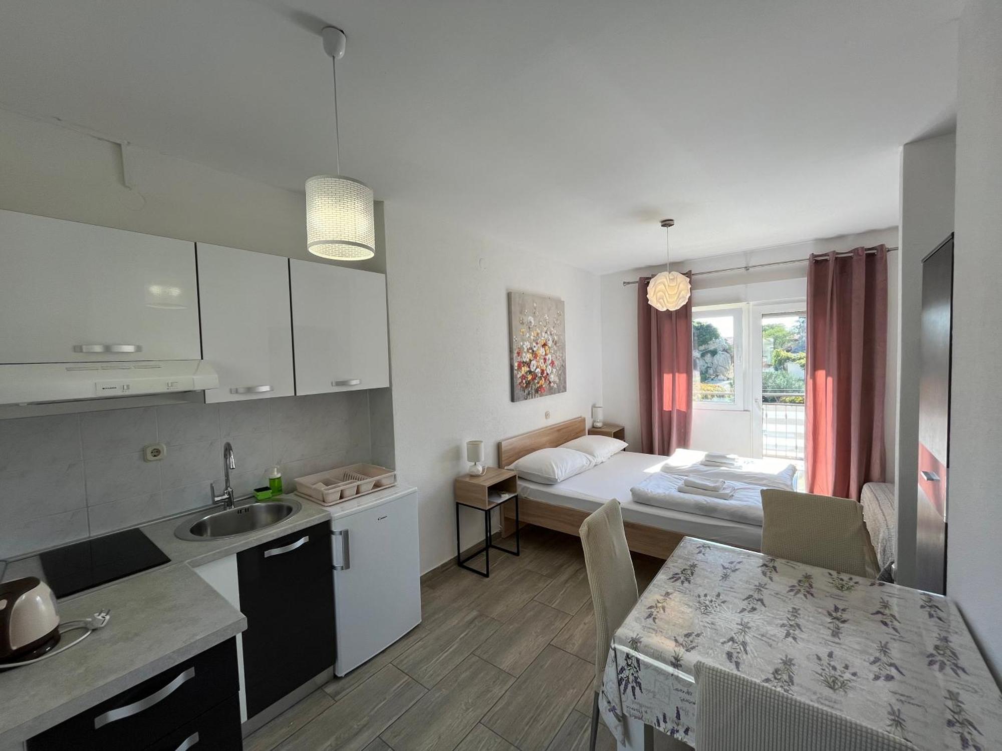 Apartmani Lisicina Омиш Экстерьер фото